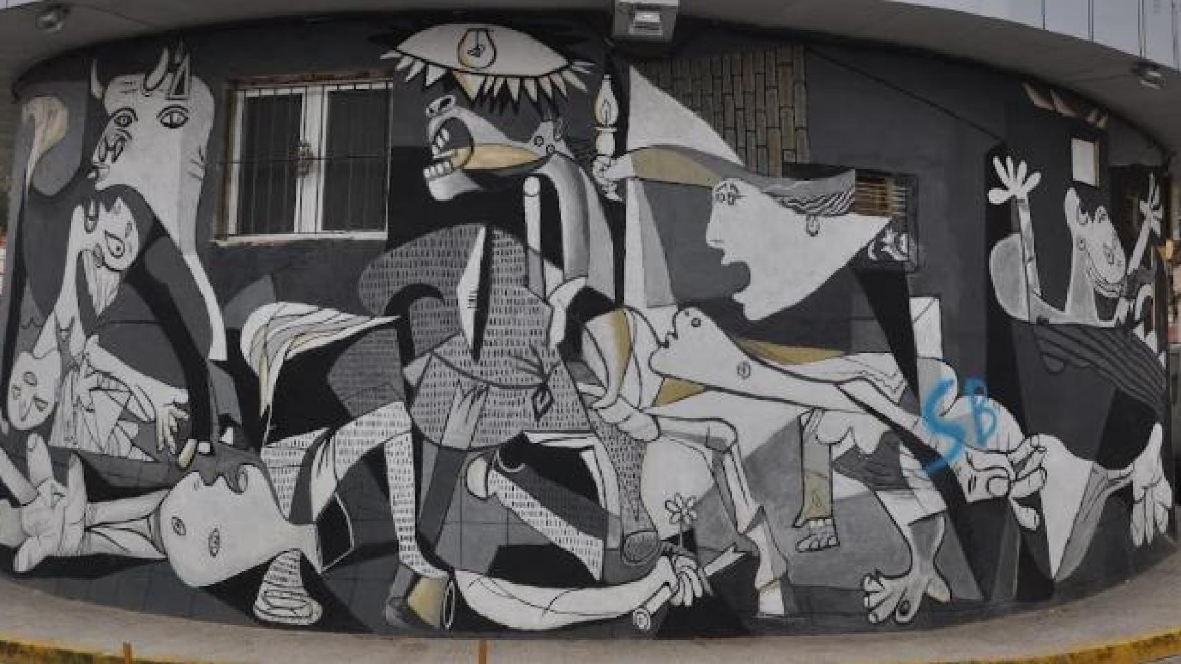 El mural de Guernica en el barrio de San Isidro.