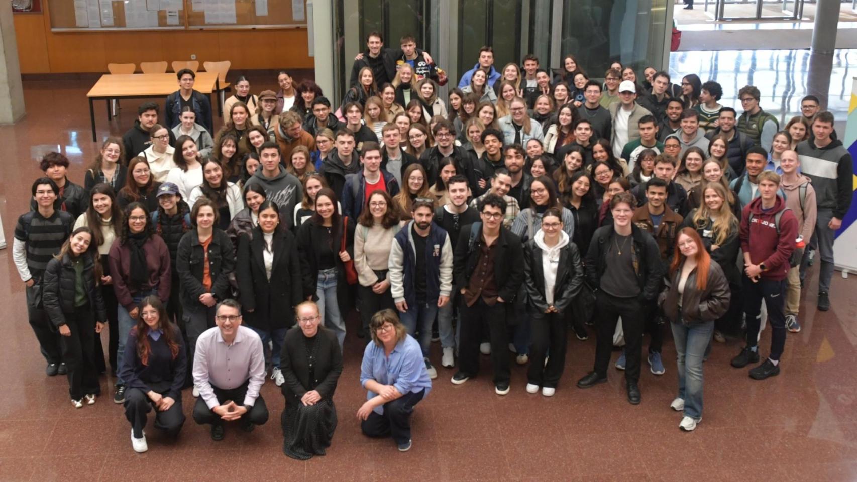 A Coruña y Ferrol reciben este cuatrimestre a 275 estudiantes extranjeros de la UDC