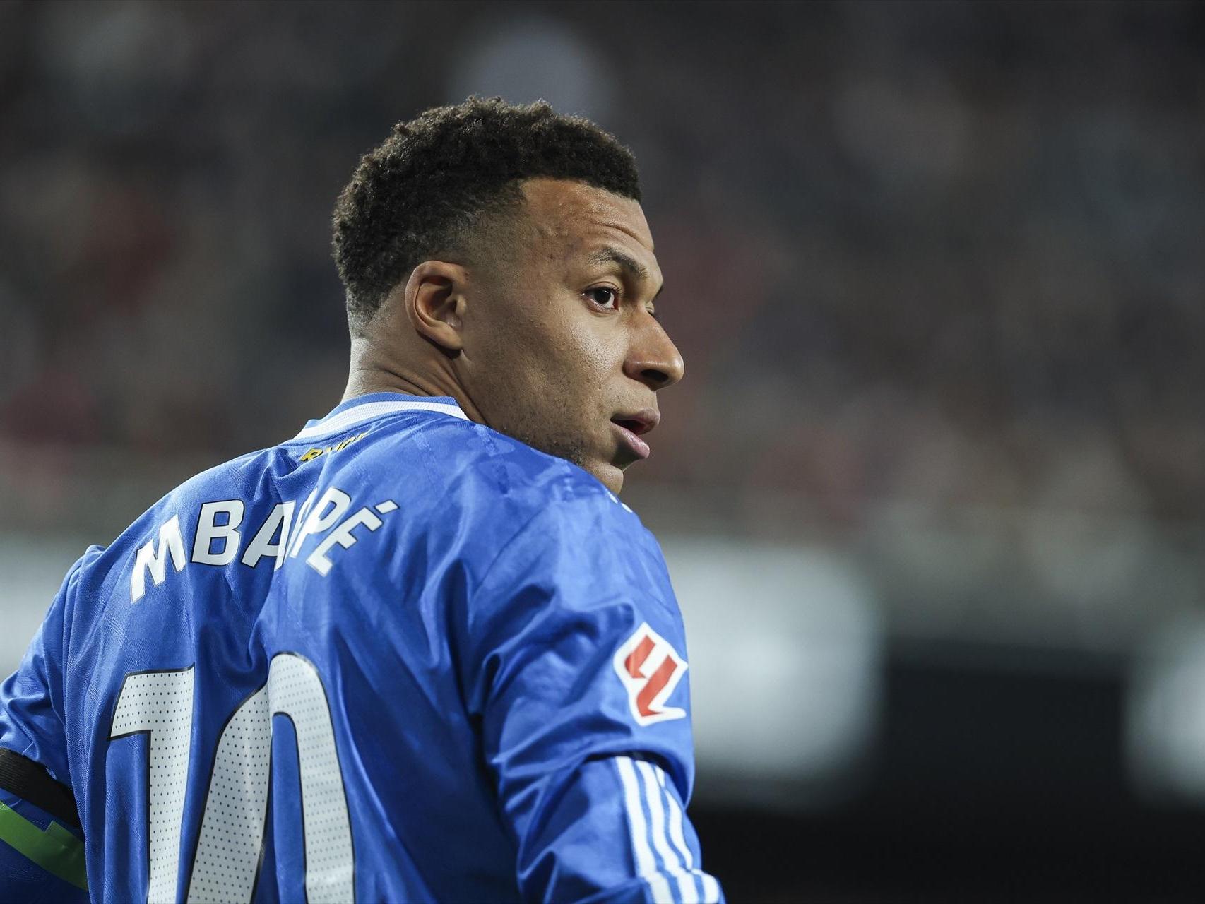 Mbappé, durante un partido con el Real Madrid.
