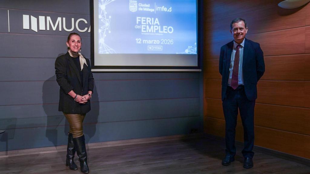 La concejala María Paz Flores y el director del IMFE Enrique Nadales.