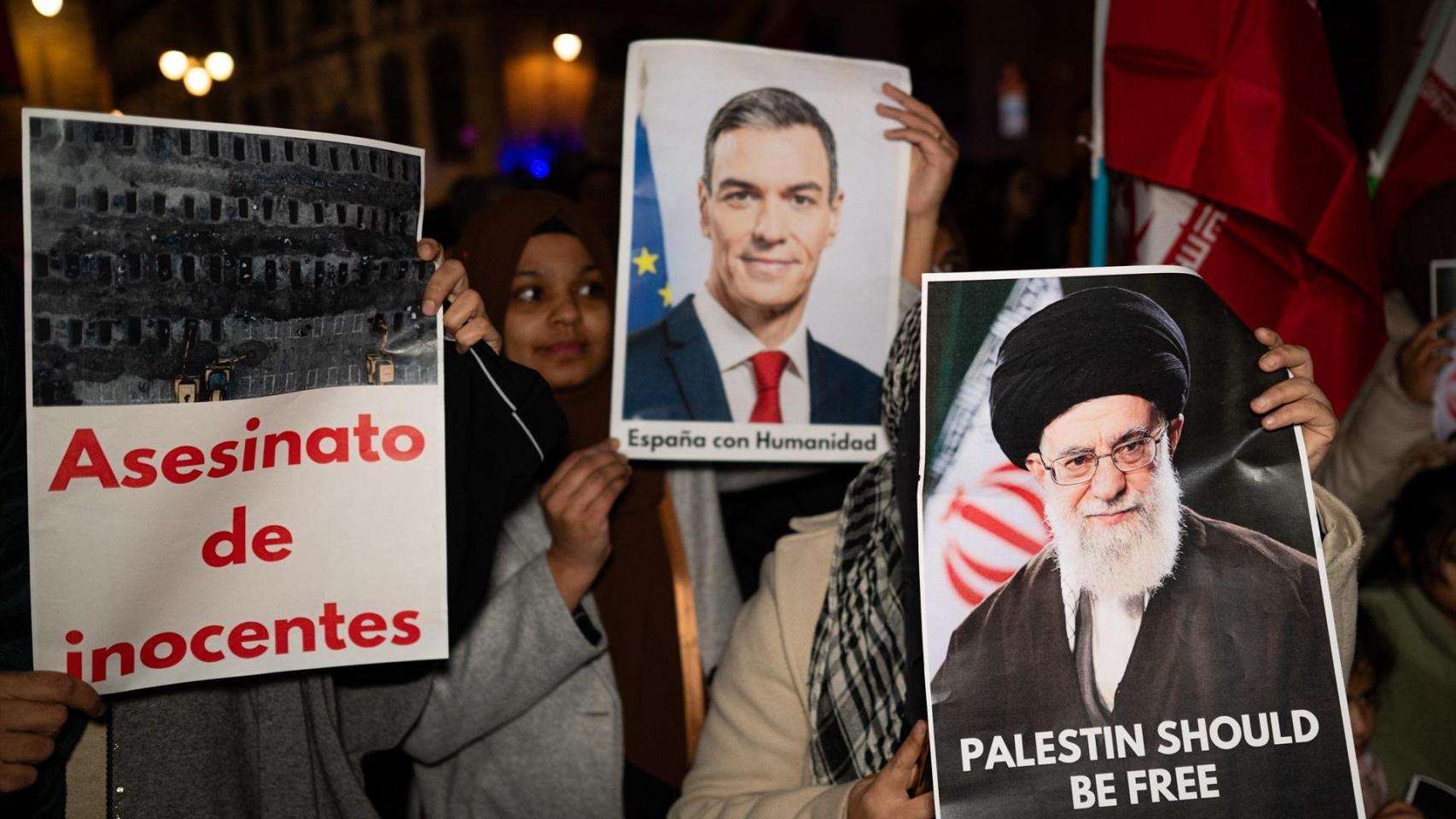 Concentración contra el imperialismo de EEUU e Israel, este miércoles en Barcelona.