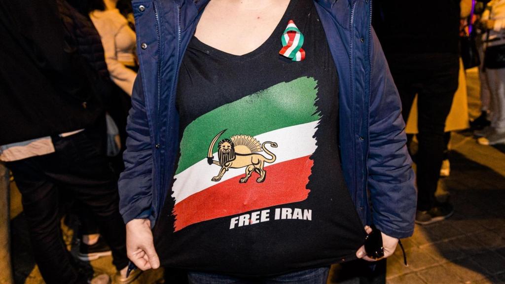 Una joven iraní en España: Estamos satisfechos con la ofensiva de EEUU e Israel, lo pedimos hace mucho tiempo