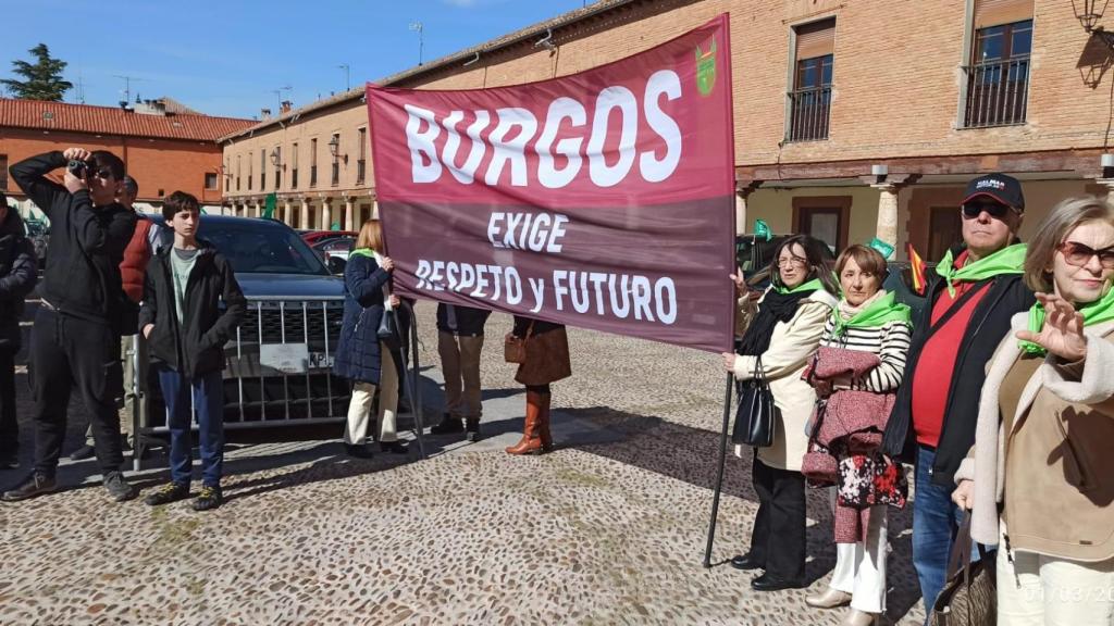 Vecinos de Burgos pidiendo el regreso del tren