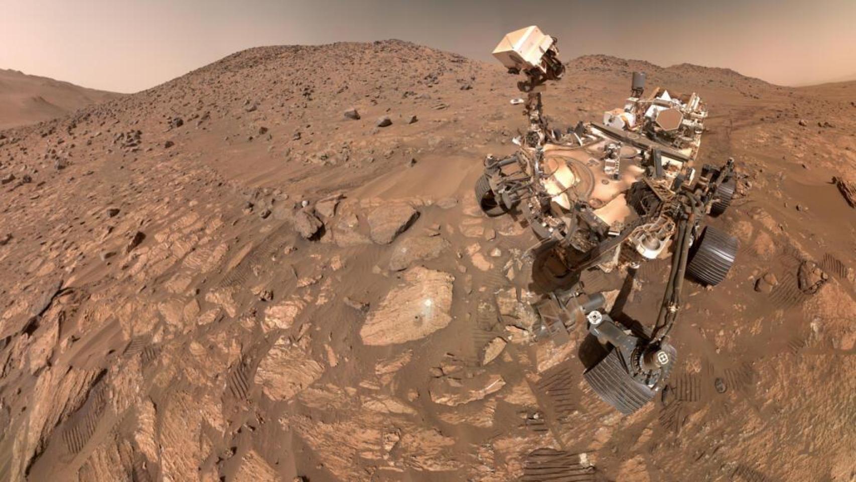 Una selfi tomada por el rover Perseverance de la NASA en Marte.