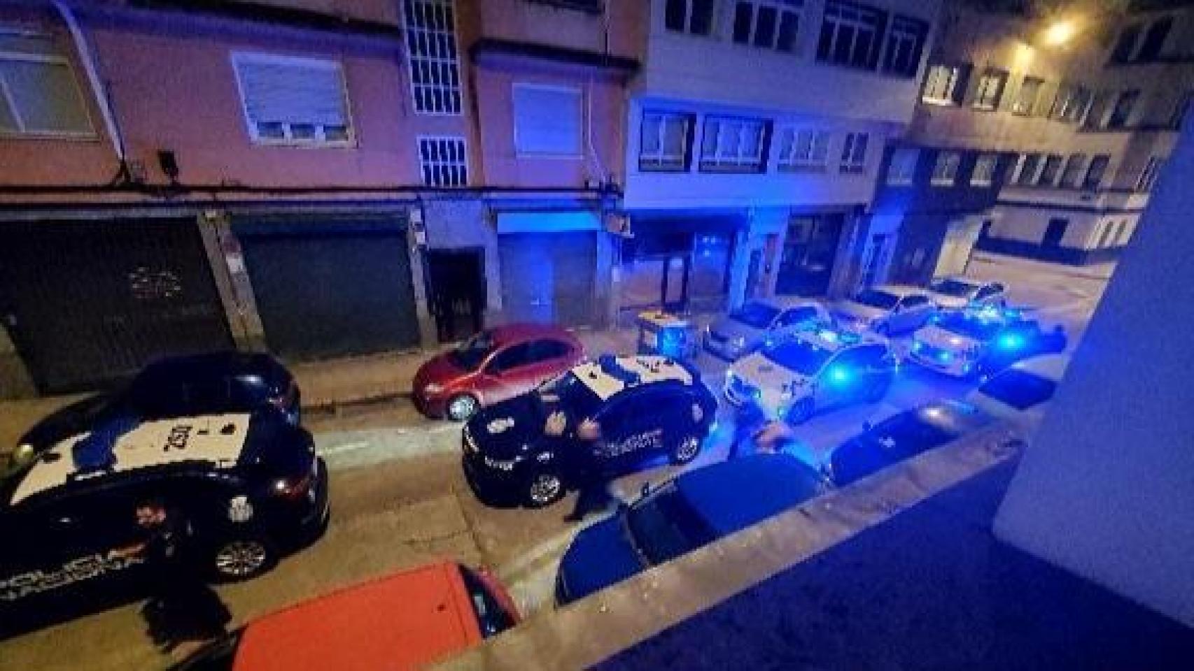 Presencia policial en la madrugada del 5 de marzo en Os Mallos.