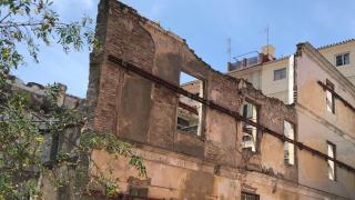 Imagen del edificio que será reformado para ser convertido en un complejo de apartamentos.