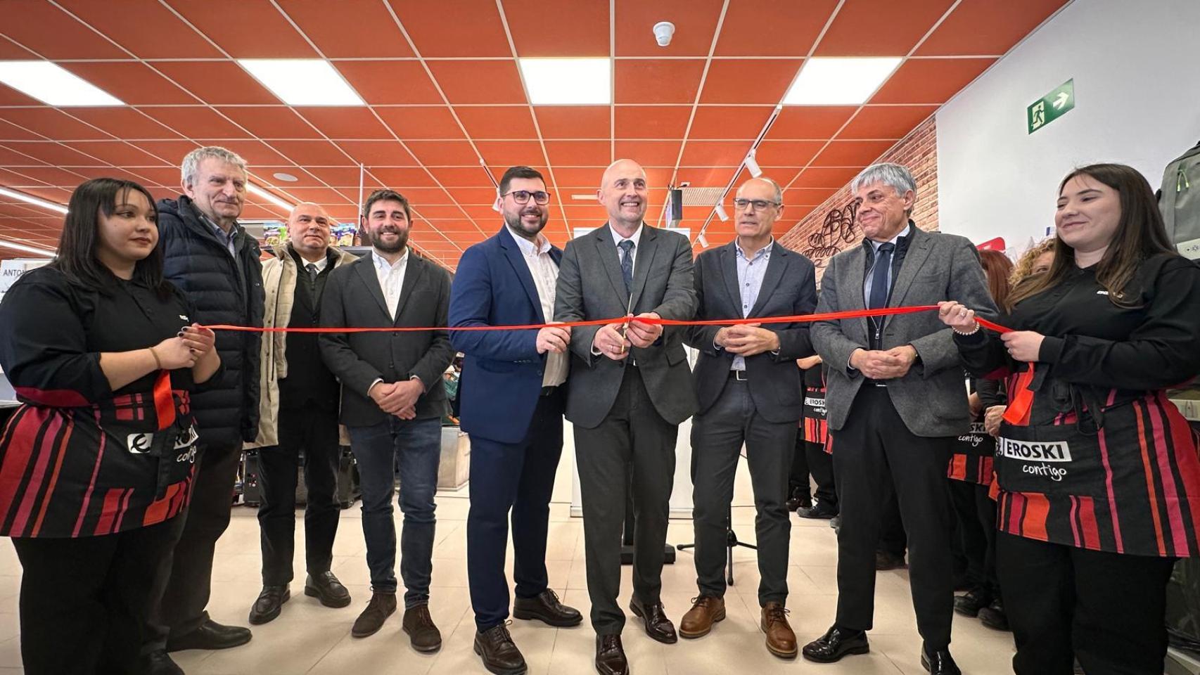 Inauguración del supermercado Eroski en Carrizo de la Ribera