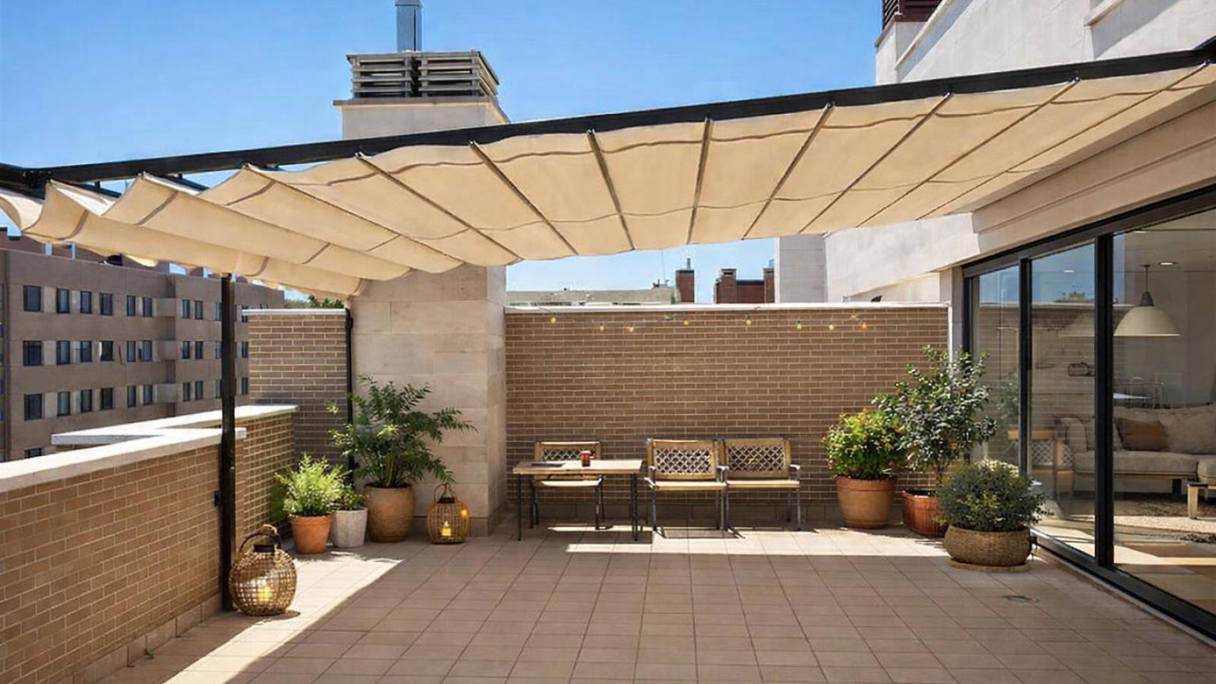 Terraza con pérgola.