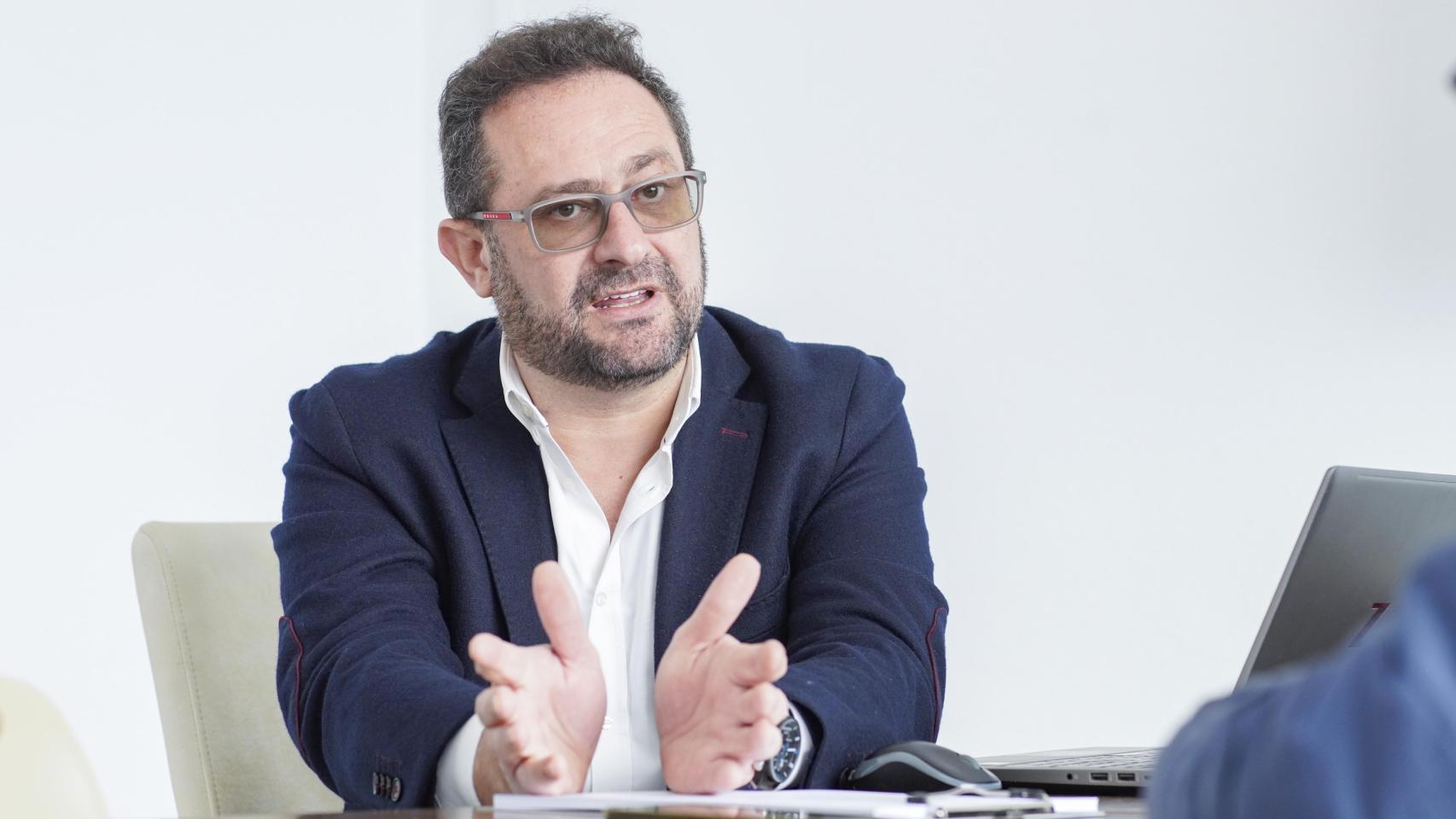 Ignacio Guillem, en la sede de The Recirculars en Ibi.
