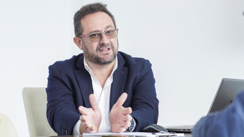 Ignacio Guillem, en la sede de The Recirculars en Ibi.