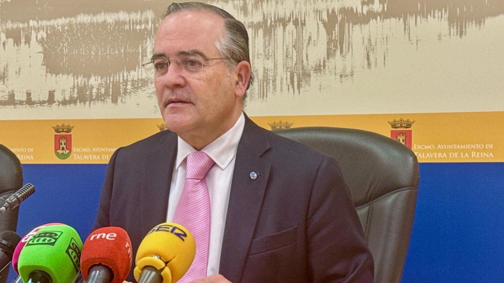 José Julián Gregorio durante una rueda de prensa.