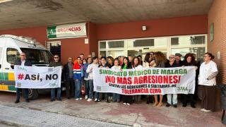 Concentración de este jueves en el centro de salud de Alhaurín de la Torre.