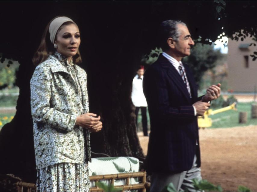 Mohammad Reza Pahleví, el último sah, junto a su mujer en una imagen de archivo.