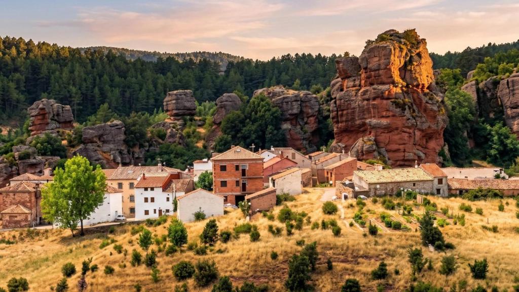 Chequilla, un pueblo entre rocas de Guadalajara.