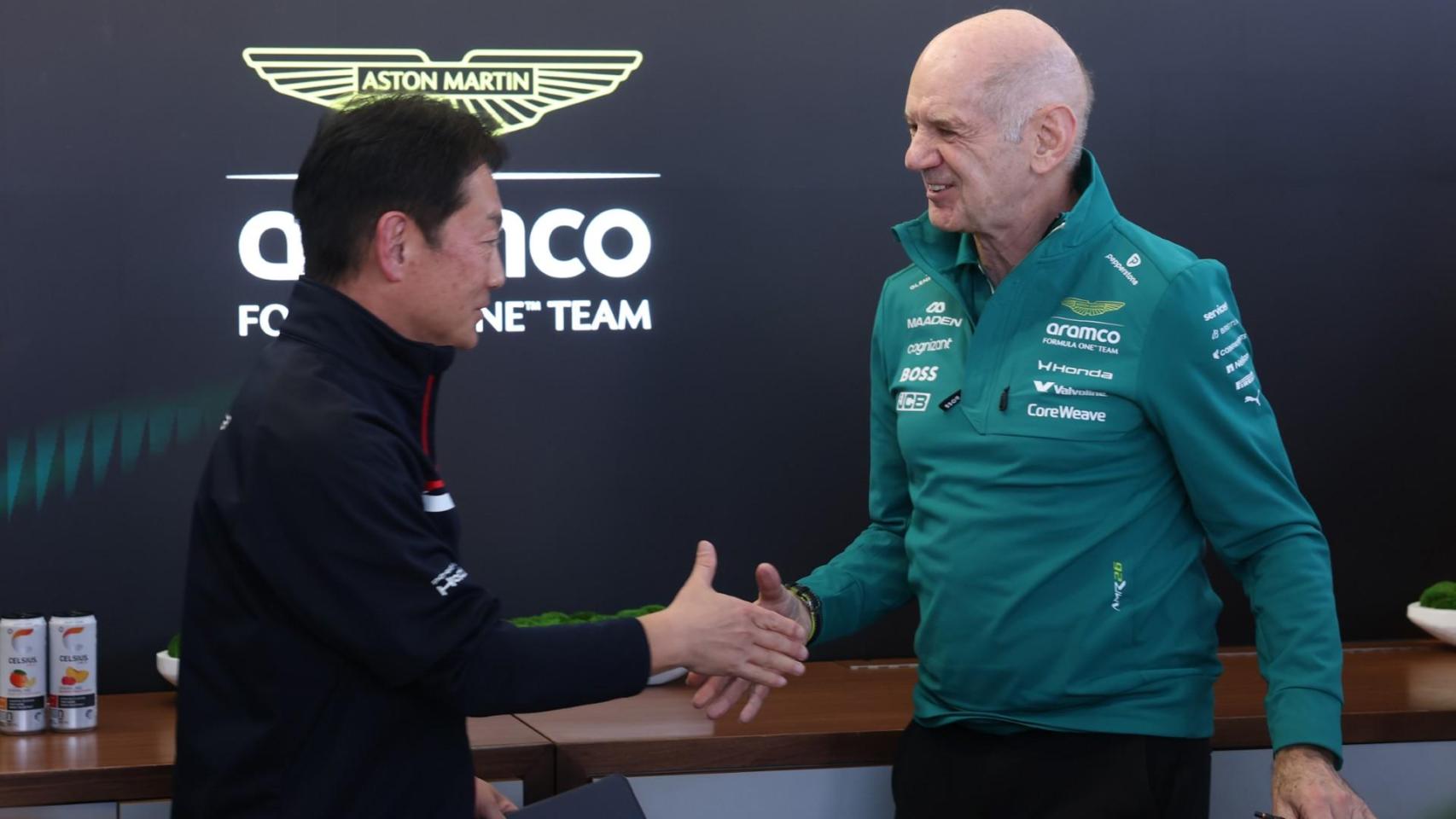 Koji Watanabe y Adrian Newey, en la rueda de prensa de Aston Martin.