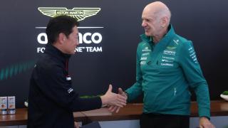 Koji Watanabe y Adrian Newey en la rueda de prensa de Aston Martin.