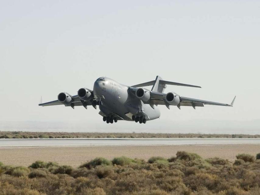 Desde que Sánchez vetó el uso de Rota y Morón, dos buques y tres aviones de EEUU han salido rumbo a la guerra de Irán.