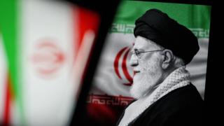 Iran's supreme leader, Ayatollah Ali Khamenei, dies after the attack by Israel and the US.