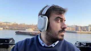 Los auriculares Nothing Headphone (a).