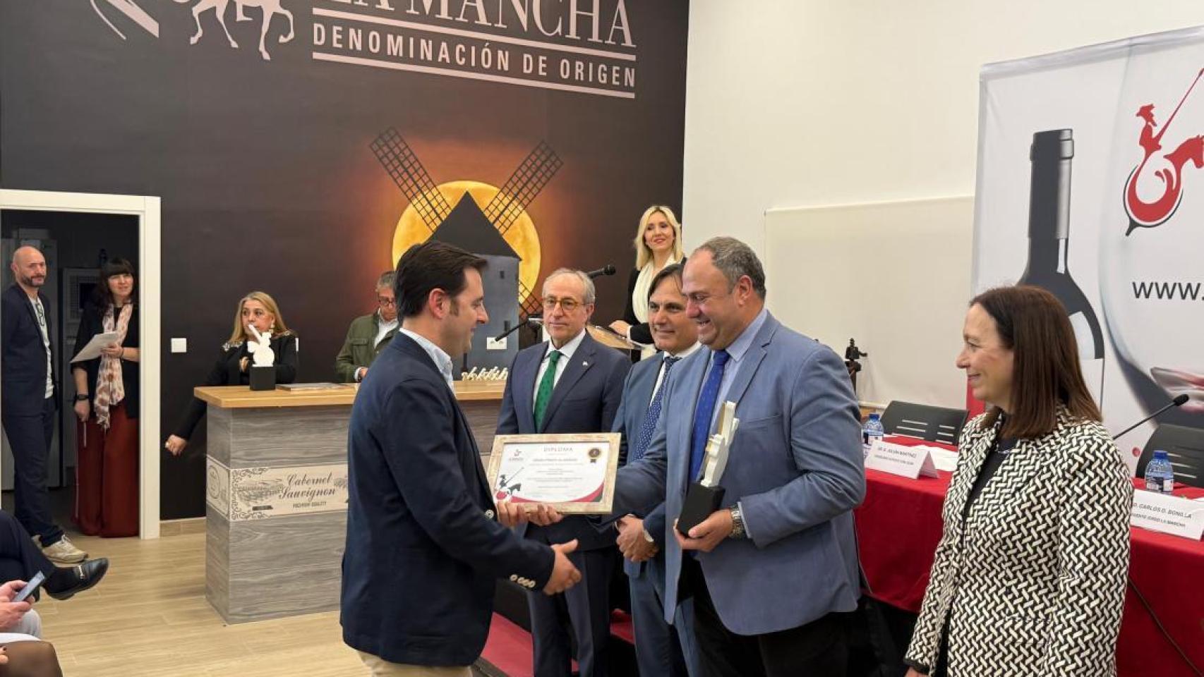 Julián Martínez Lizán durante la entrega de premios de la DOP La Mancha.
