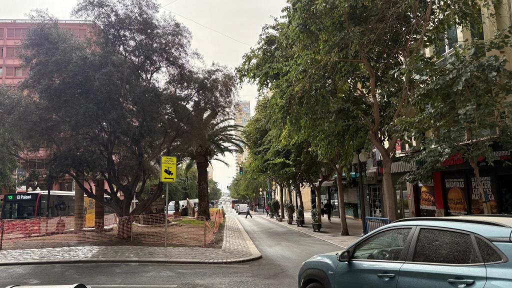 El centro de Alicante con el cielo cubierto