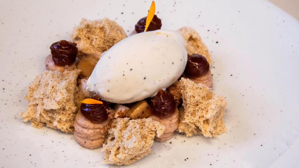 El postre hecho con plátano, gofio, queso ahumado y bienmesabe.