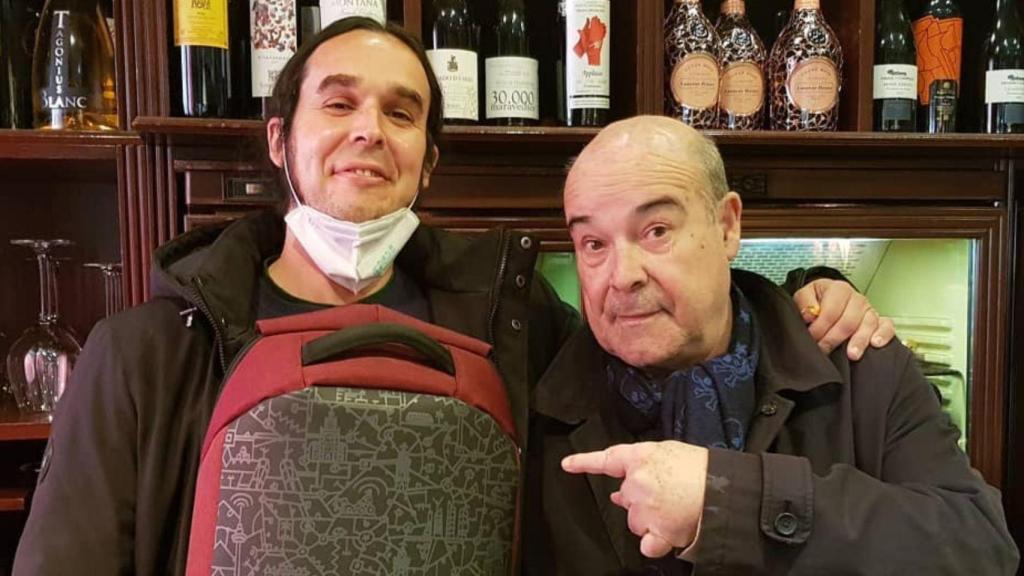 Antonio Resines, con su hijo Ricardo, en las redes sociales.
