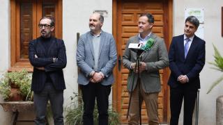 La EMV ha celebrado este viernes su Consejo de Administración para hacer balance de 2025. En la foto, de izquierda a derecha: el gerente de la EMV, José Manuel López Cogolludo, el concejal de Vivienda, José Manuel Velasco, el alcalde de Toledo, Carlos Velázquez, y el concejal de Hacienda, Juanjo Alcalde, en la comparecencia ante los medios en la sede de la empresa pública.