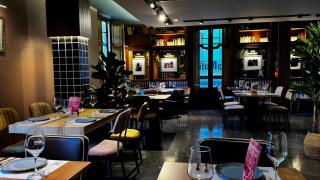Italia anula la marca de uno de los restaurantes más famosos de España: tendrá que cambiar su nombre o cerrar