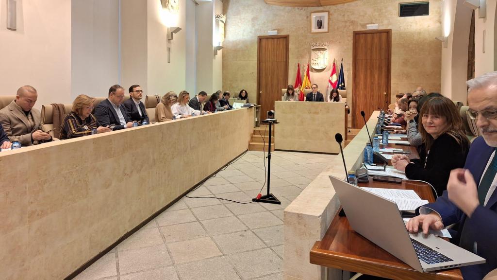 PSOE y Vox coinciden en varias votaciones del pleno de Salamanca marcado por el apoyo conjunto a los trabajadores de Majorel