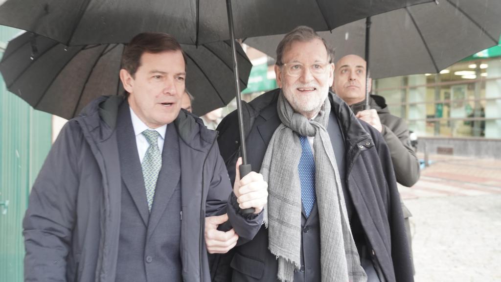 El candidato del Partido Popular de Castilla y León a la reelección como presidente de la Junta, Alfonso Fernández Mañueco, visita Segovia con el expresidente del Gobierno Mariano Rajoy para participar en un encuentro con la Asociación de Directivas y Empresarias de Segovia (Adese), este viernes