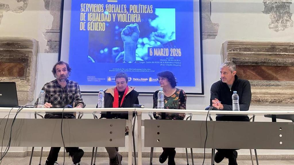 Mesa redonda en las jornadas de formación contra la violencia de género del Ayuntamiento de Zamora.
