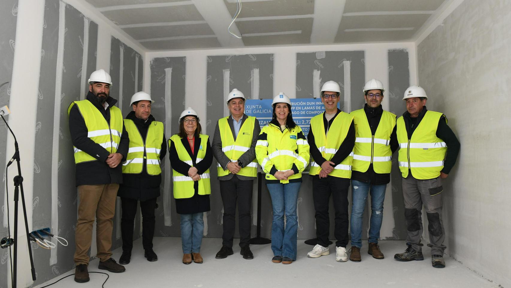 Avanza para finalizar en primavera la construcción de 12 viviendas públicas en Santiago