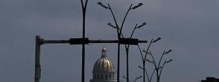 El Capitolio Nacional de Cuba durante un apagón masivo en gran parte del país