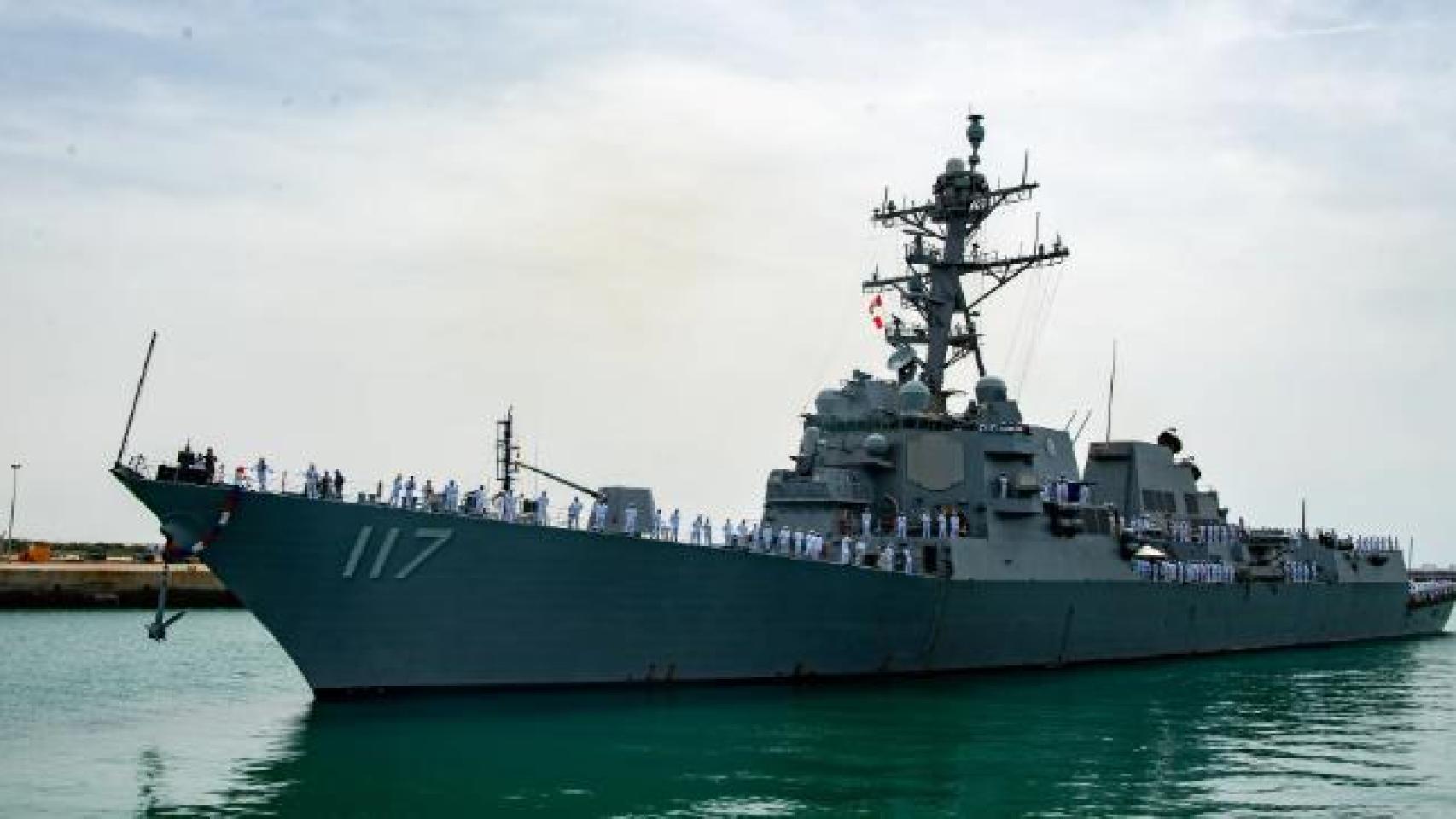 Alcalde de Rota (Cádiz): Hay movimiento diario de aviones y barcos pero no sabemos a dónde, nunca nos informan