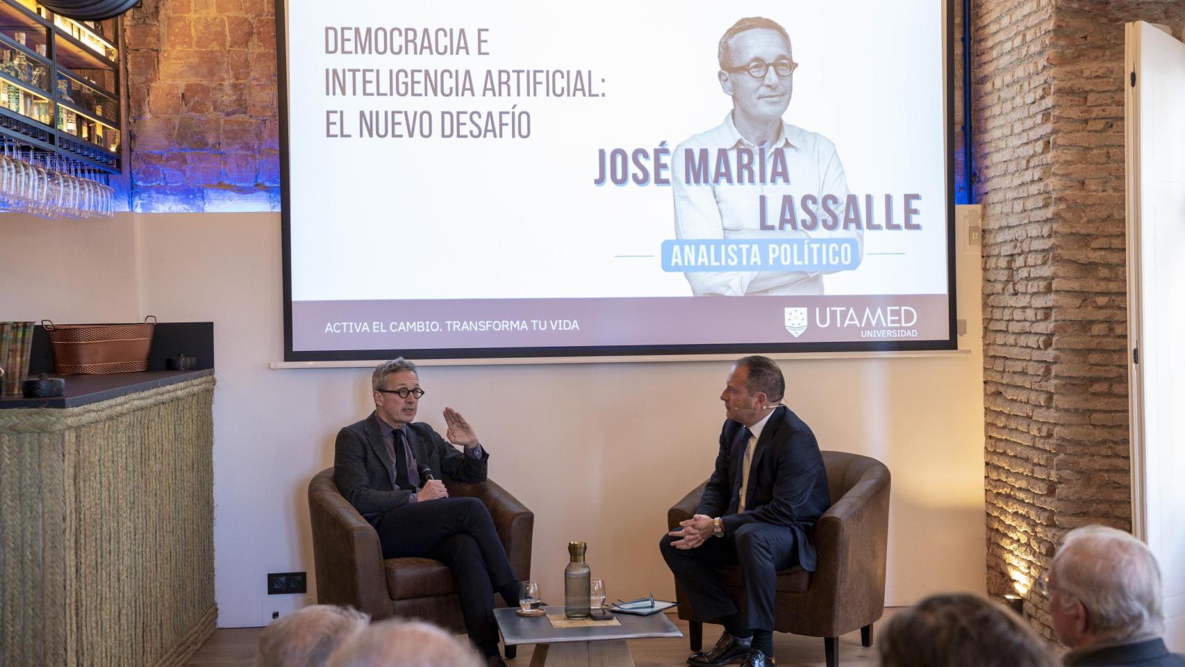 Un momento de la charla de José María Lassalle en Ágora UTAMED.