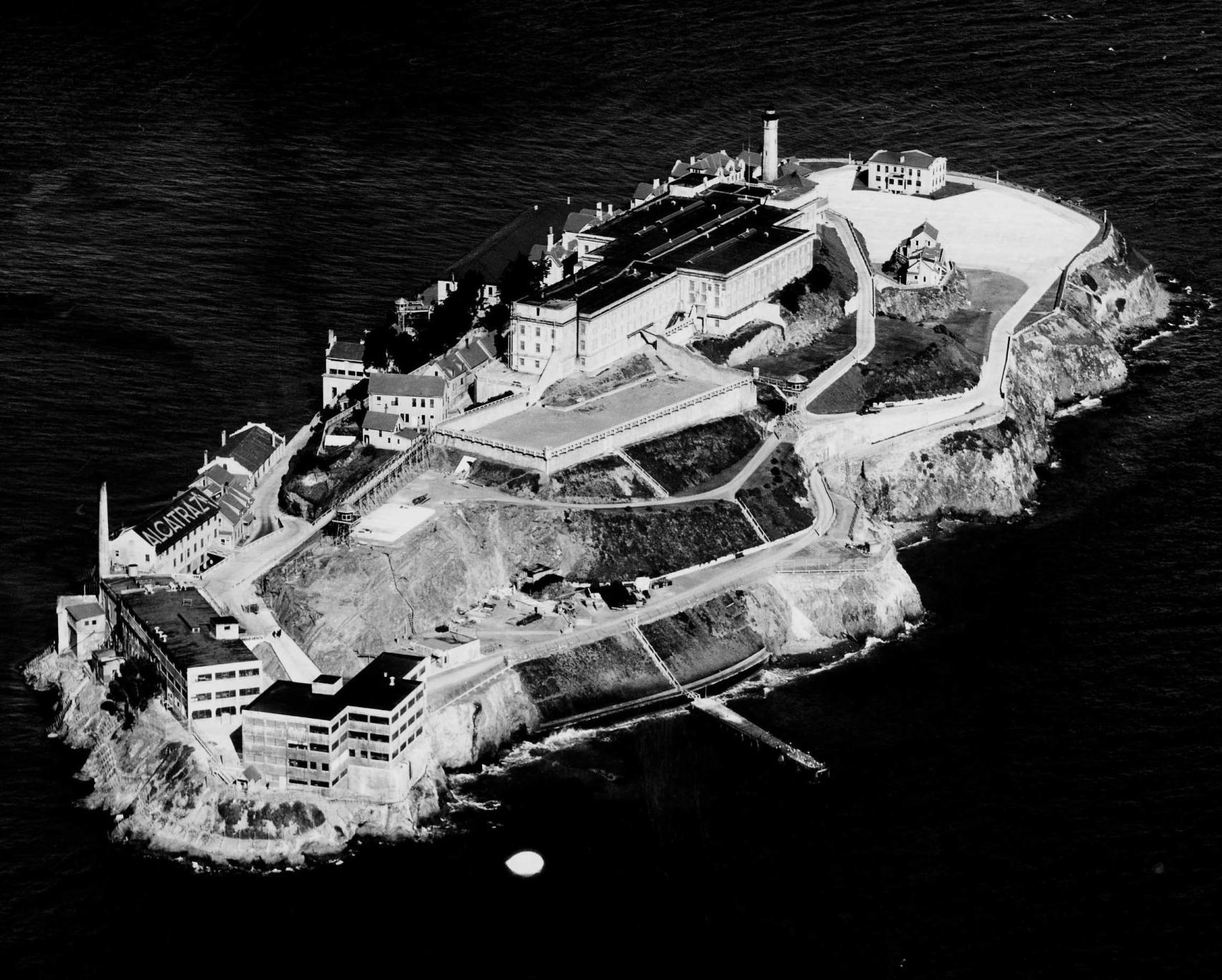 Prisión de Alcatraz en la década de 1930. https://es.wikipedia.org