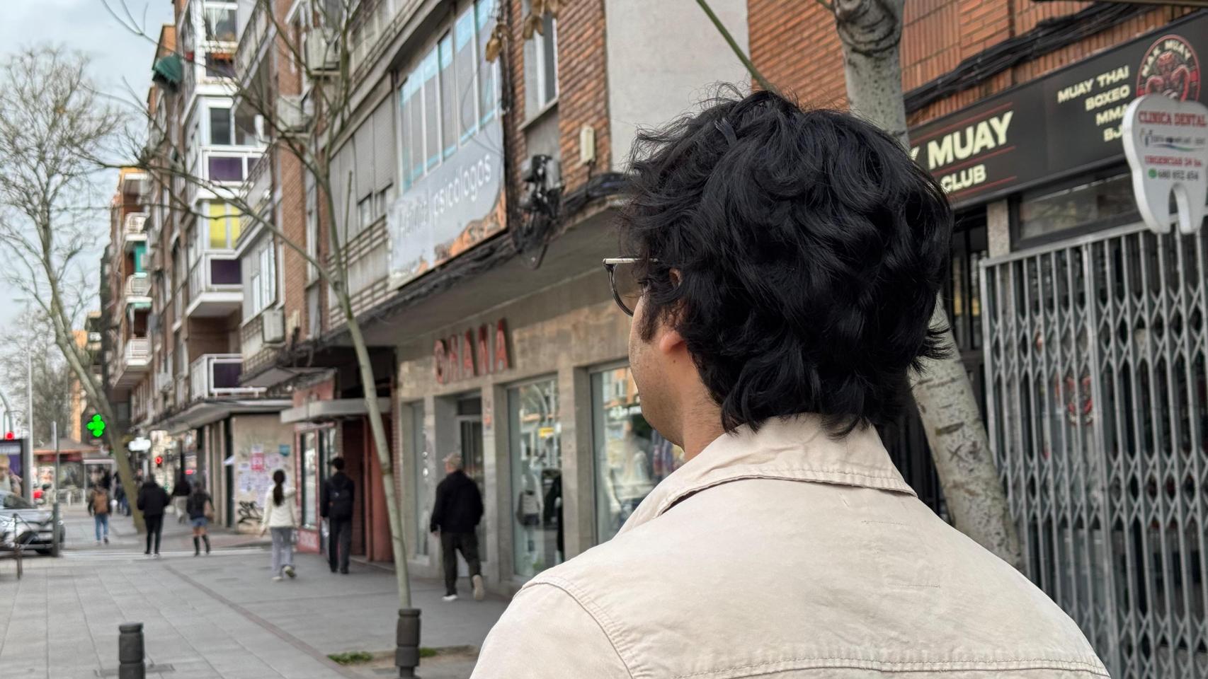 Iván, el camello colombiano en una zona del sur en Madrid.
