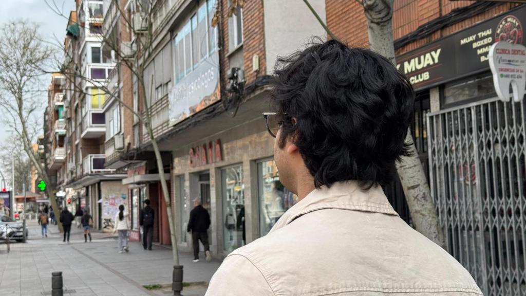 Iván, el camello colombiano en una zona del sur en Madrid.