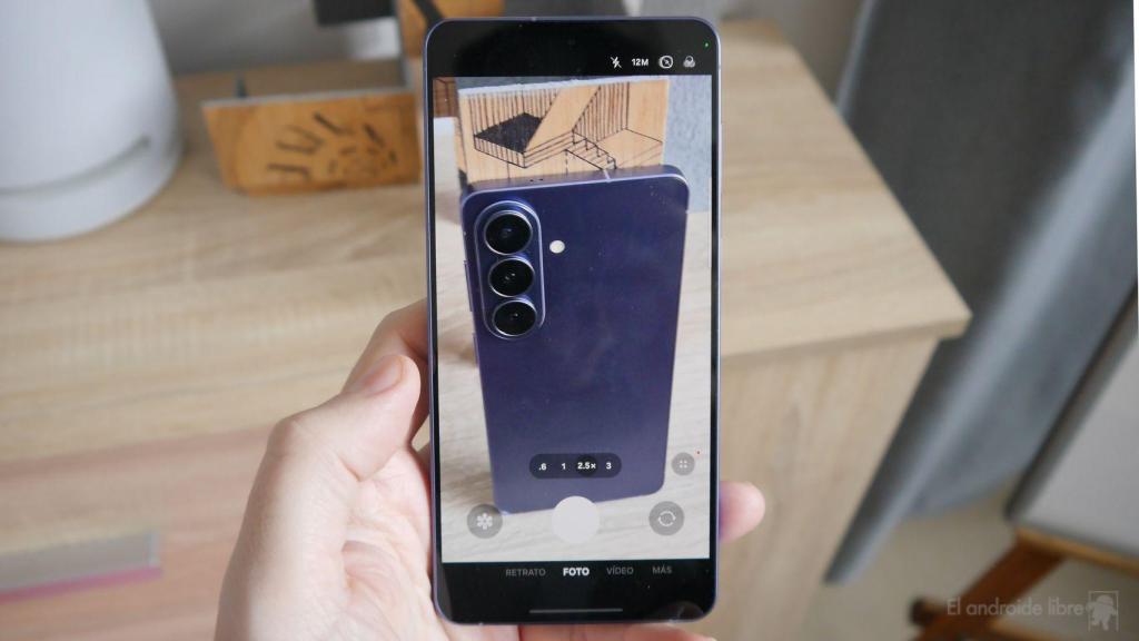Samsung Galaxy S26 y S26+