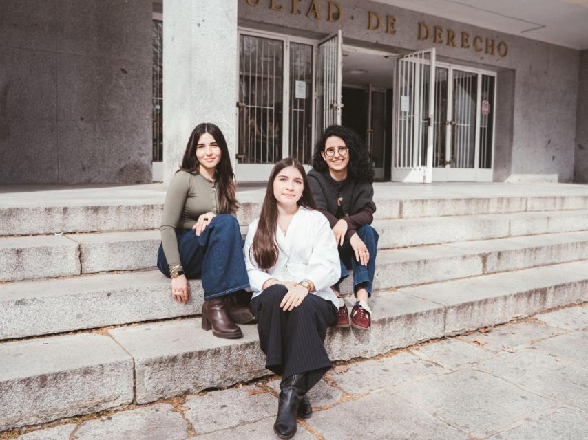 Estas tres jóvenes responden a diferentes maneras de entender el movimiento.