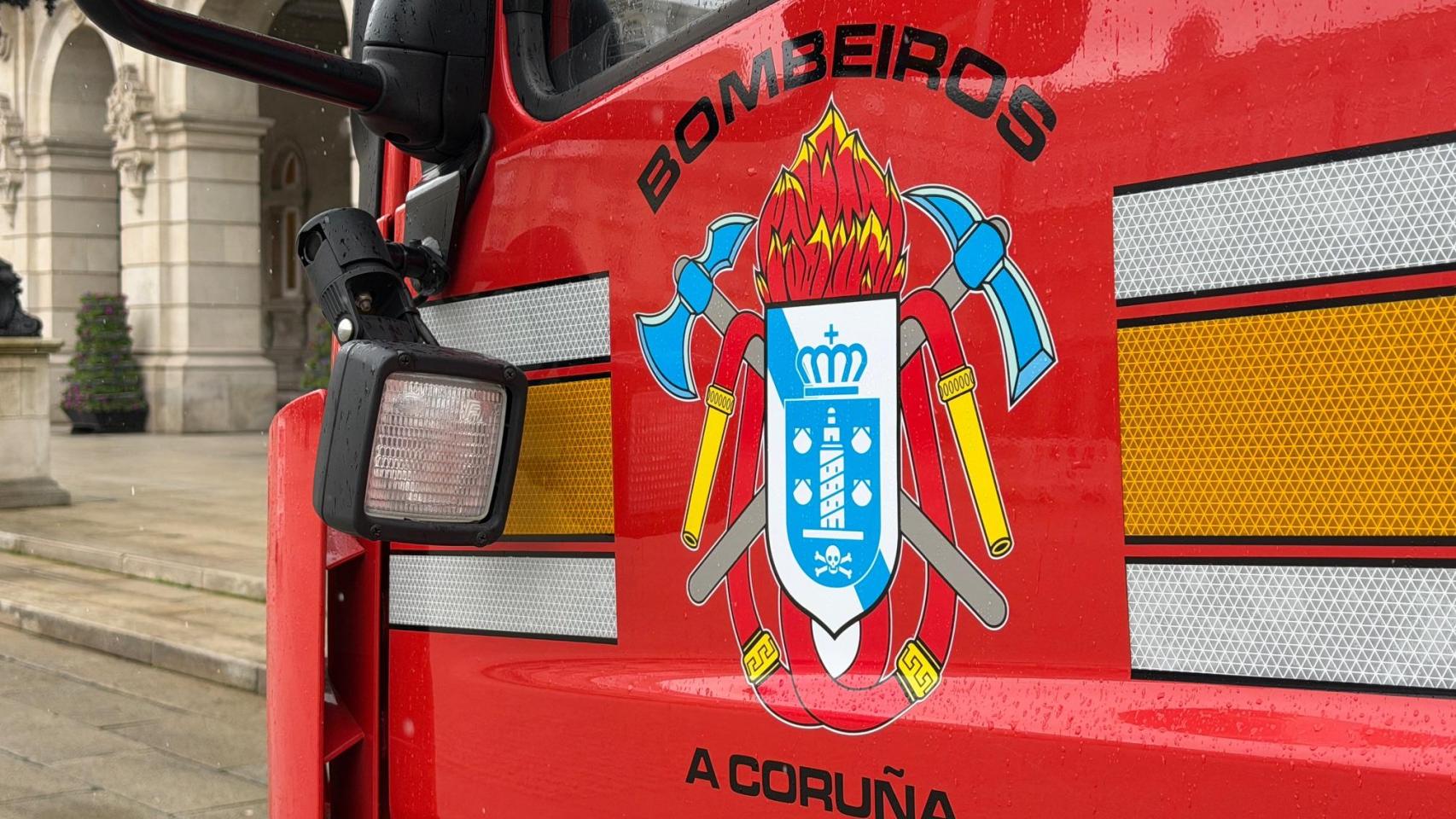 Un vehículo de Bomberos en A Coruña.