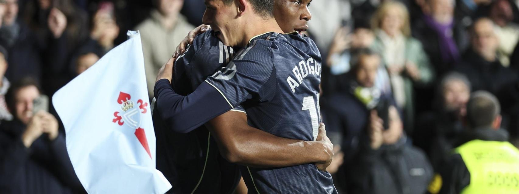 Tchouaméni celebra su gol ante el Celta junto a su compañero Arda Güler