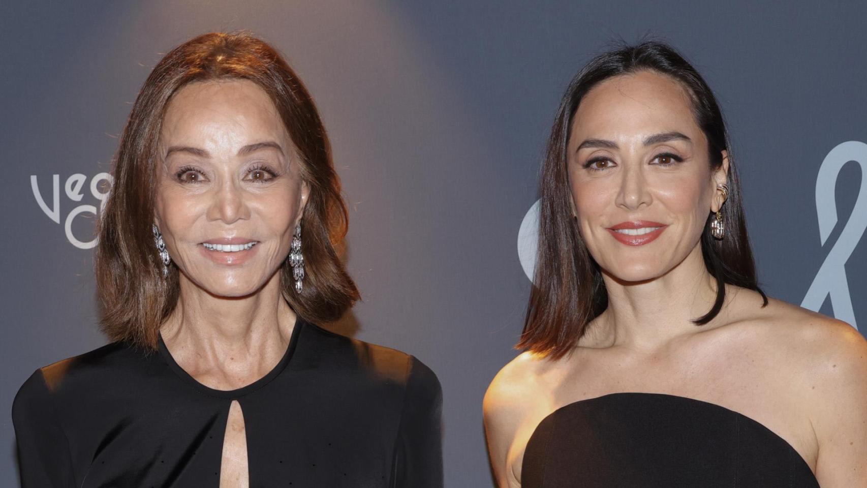 Isabel Preysler y Tamara Falcó, en la inauguración de Vega Members Clib, el club privado de Íñigo Onieva en Madrid.