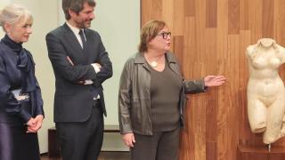 Ernest Urtasun, ministro de Cultura, junto a Patricia del Pozo, consejera de Cultura de la Junta de Andalucía, este sábado, en una visita al Museo de Málaga.
