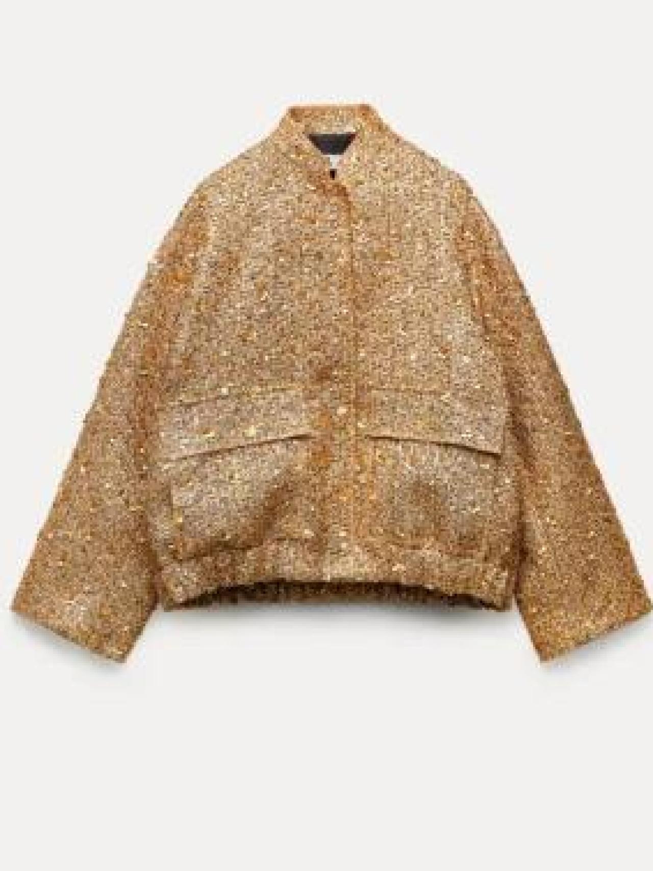 Chaqueta dorada de Zara, de la colección 2023.