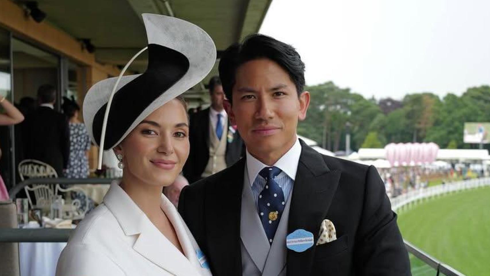 El príncipe Abdul Mateen de Brunei, con su mujer,  Anisha Rosnah binti Adam, el día de su boda, en enero de 2024.