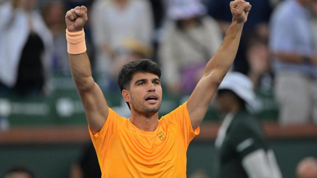 Carlos Alcaraz celebra la victoria ante Dimitrov.