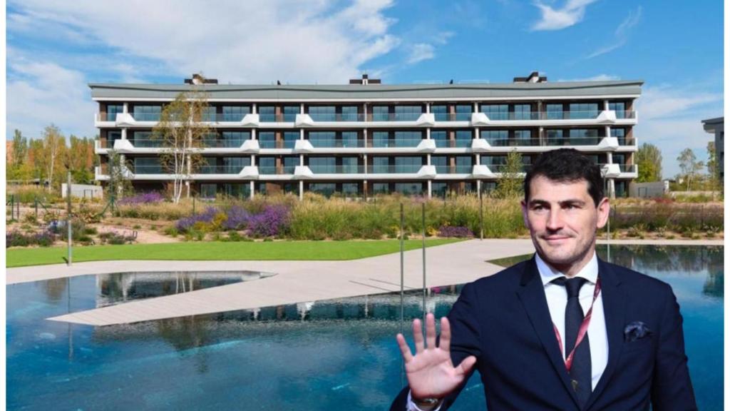 Montaje de Iker Casillas con su casa de fondo.