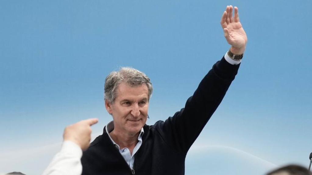 Feijóo durante el acto de campaña del PP de Castilla y León en Tordesillas (Valladolid) este domingo.